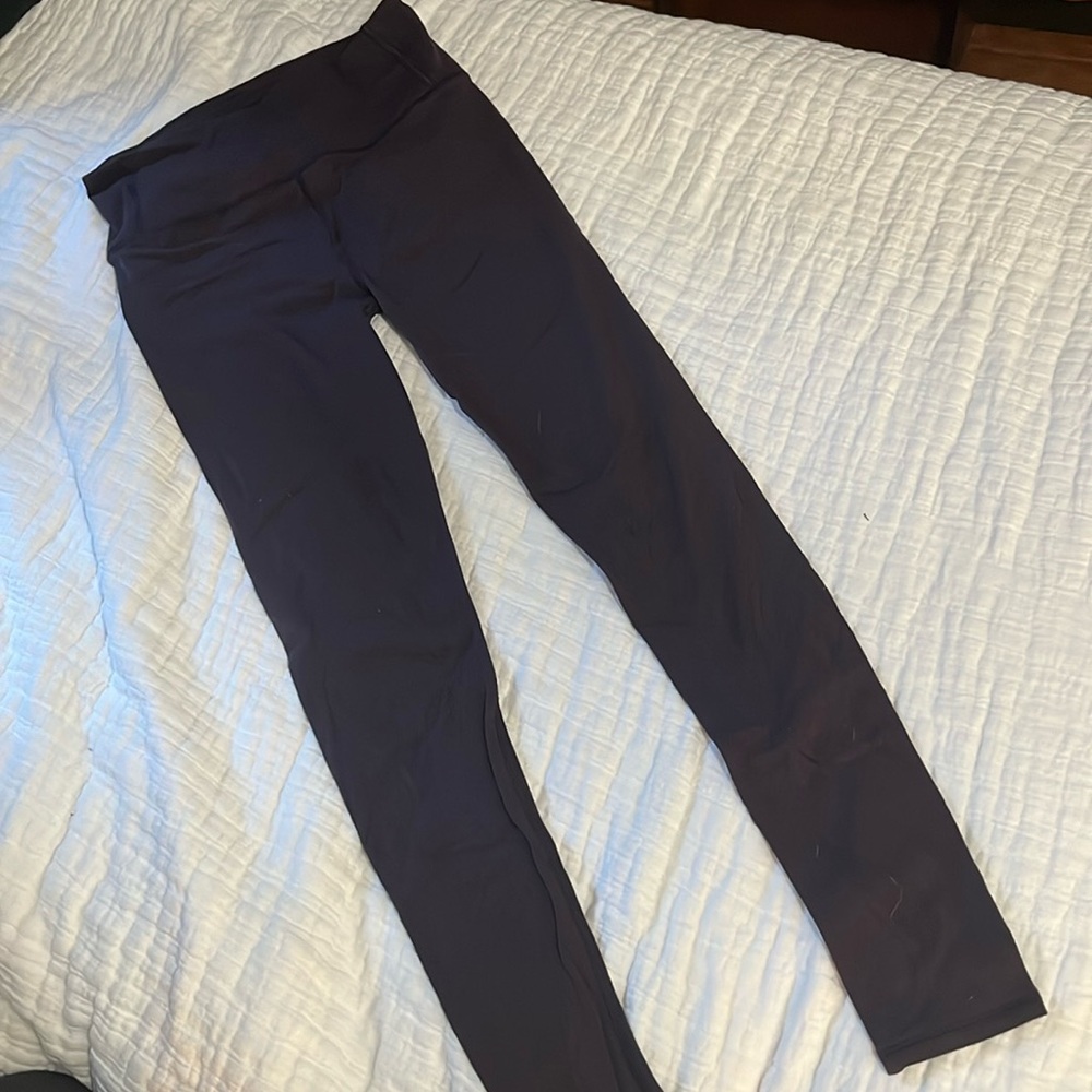 Lululemon Athletica Size 8 Dark Purple Full length leggings